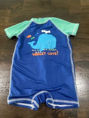 Wippette 6-9 months Swimsuit Rash Guard Like New Whaley Cute